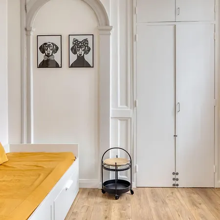 Urszula Proche Du Vieux Marche *