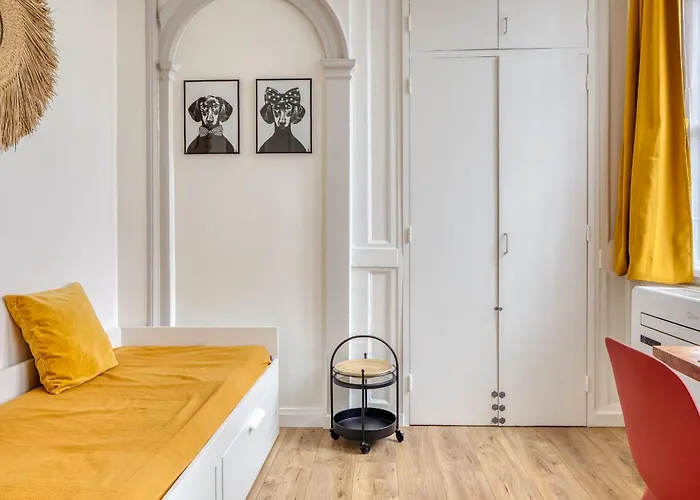 Urszula Proche Du Vieux Marche *